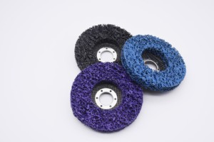 Disques de ponçage en polyéthylène faciles à utiliser, 4-1/2 po x 7/8 po, couleur violette, pour le remplacement des disques de roue, nettoyage et décapage, élimination de la peinture, de la rouille et de l'oxydation - Product Image 3