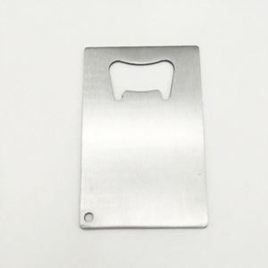Ouvre-bouteille créatif en forme de carte As de Pique, ouvre-capsule durable en acier inoxydable pour bar, restaurant, hôtel, accessoire de cuisine - Product Image 3