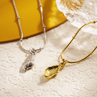 Ocean Series 18K chapado en oro de acero inoxidable Concha colgante collar cadena de eslabones serpiente Clip cuenta para fiestas joyería de estilo caliente