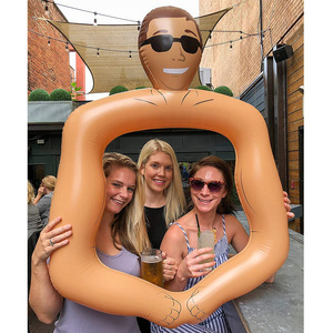 Anillo de natación inflable de PVC con forma novedosa, accesorio grueso para selfies para hombres, marco para fotos - Product Image 1
