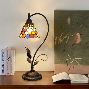 Tiffany tafellamp van gebrandschilderd glas, Boheemse stijl, kleine bureaulamp, slaapkamerbedlamp, woondecoratie, creatief cadeau, scène rekwisieten - Product Image 2