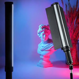 Lampe vidéo LED portable W270RGB magnétique rechargeable, colorée, avec déflecteur pour TikTok, YouTube et studio photo - Product Image 3