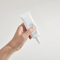 Tube souple en plastique de luxe vide à long bec verseur avec un nouveau bouchon triangulaire unique pour le nettoyant visage et la crème pour les mains