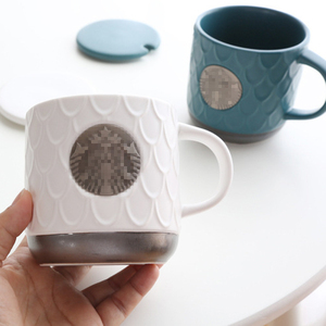 Giá Rẻ Tùy Chỉnh Màu Mermaid Mug Kim Loại Huy Hiệu Với Logo Laser Cốc Gốm - Product Image 2