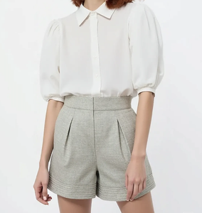 Shorts Plisados de Cintura Alta para Mujer, Color Sólido, Estilo Minimalista, Tejido de Tela con Bolsillos - Product Image 2