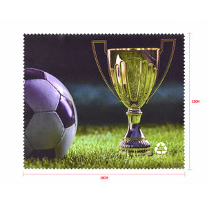 Paño de Limpieza para Gafas de Microfibra Reciclada Bestclean, Impresión Digital de Fútbol, Logotipo Impreso, Tamaño y Material Personalizables, Proveedor de Fábrica - Product Image 3