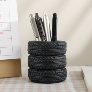 Porte-stylo en forme de pneu, organisateur de bureau en PVC pour le rangement de la papeterie de bureau - Product Image 1