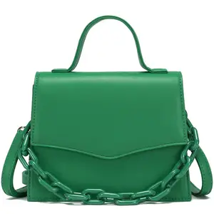 Tasarımcı kadın debriyaj Mini çantalar çıkarılabilir plastik zincir Trendy deri çantalar ve çanta