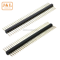 Connecteur d'en-tête de broche mâle simple ou double rangée de 2.54mm broche ronde droite pour connexions de fil dans un produit de genre unique PCB