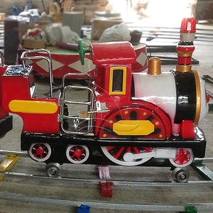 <span class=keywords><strong>Train</strong></span> miniature électrique <span class=keywords><strong>pour</strong></span> enfants, <span class=keywords><strong>pour</strong></span> intérieur et extérieur, idéal <span class=keywords><strong>pour</strong></span> Noël, en vente - Product Image 3