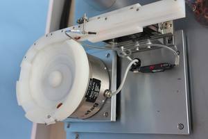 Alimentador Vibratório de Alta Velocidade CNC para Peças Plásticas - Product Image 5