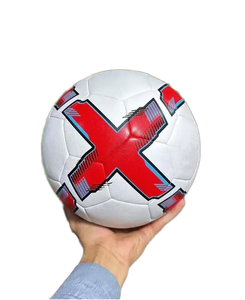 Ballon de football blanc premium avec motif en X rouge |   Ballon de football durable pour l'entraînement et la pratique |   Ballon de sport imprimé à l'écran |   Taille 5 |   Infl - Product Image 1