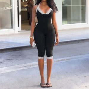 Mono de verano para mujer con cuello halter, espalda descubierta, encaje, patchwork y bloques de color, estilo urbano, venta al por mayor - Product Image 1