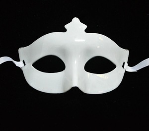 2024 Hot Halloween ragazze bianco semplice maschera mascherina mascherata mascherata una piccola maschera appuntita - Product Image 1