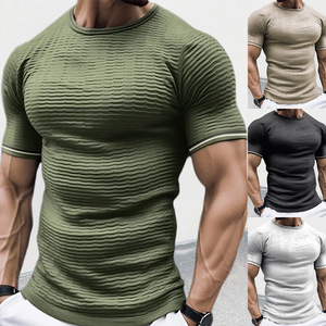 เสื้อยืดคอกลมแขนสั้นผู้ชายทรงเข้ารูป สีเขียวทหาร ดำ เบจ ขาว ไซส์ M L XL XXL สำหรับวัยรุ่น - Product Image 1