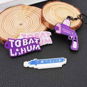 Porte-clés de voiture personnalisé en caoutchouc PVC souple avec logo 3D sur mesure, accessoire automobile - Product Image 3