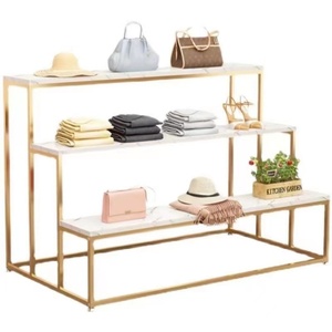 ชั้นวางรองเท้าแบบตั้งพื้นสามชั้น Kelly พร้อมที่วางกระเป๋า โต๊ะวางรองเท้า ชั้นวางโชว์รองเท้าสำหรับขายปลีก - Product Image 2