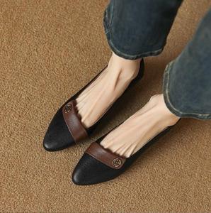 Zapatos individuales puntiagudos marrones Vintage para mujer Cucharón de boca plana y poco profunda-Pisos franceses con zapatos de palabra - Product Image 3