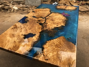 Mesa de Centro de Resina con Temática Oceánica 3D, Decoración de Vida Marina Integrada, Madera Sólida, Acabado Pulido de Alto Brillo - Product Image 5