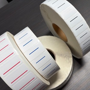 ฉลากแบบมีกาวในตัวหลายชั้น: สติกเกอร์กระดาษเคลือบสำหรับพิมพ์แบบถ่ายโอนความร้อน ใช้สำหรับทำป้ายแขวนเสื้อผ้า - Product Image 6