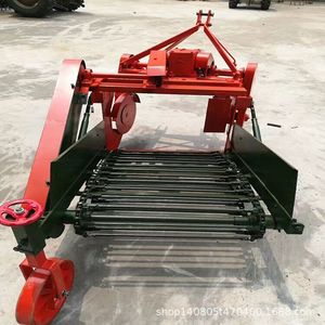 Mini-récolteuse de pommes de terre à transmission automatique, couleur rouge, pour la récolte des pommes de terre - Product Image 1