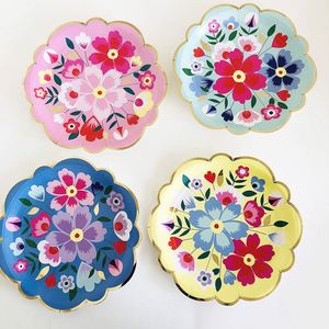 Ensemble de vaisselle jetable en forme de fleur avec dentelle et estampage à chaud pour fêtes d'anniversaire - Product Image 2