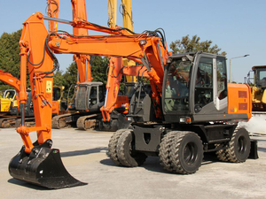 Maquinaria para Movimiento de Tierras ZX140W, Excavadora de Ruedas de 14 Toneladas con Control Electrónico y Profundidad de Excavación de 4.61 m - Product Image 3