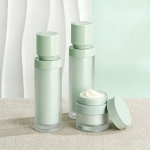 Flacons cosmétiques vides rechargeables en PETG givré <span class=keywords><strong>vert</strong></span> menthe de 30 ml, 50 ml, 120 ml, contenants pour sérum, lotion, crème, soins de la peau avec pompe - Product Image 2