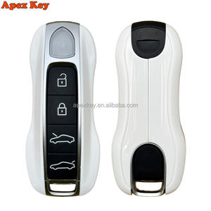 Étuis de clés de remplacement blancs de haute qualité et élégants pour Porsche avec autocollants pour la création de cadres photo artistiques - Product Image 1