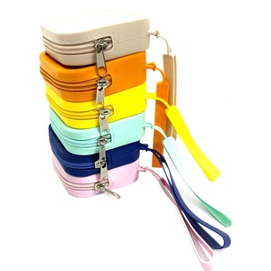 Portamonete in Silicone con Cerniera, Borsa Multifunzione per Rossetto, Carte Bancarie, Auricolari e Chiavi, Design Compatto - Product Image 5