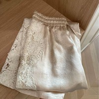 Ensemble de vêtements de nuit en dentelle 100% acétate pour femmes, manches évasées à volants, pyjama épais, fabrication sur mesure OEM ODM, marque privée, vêtements de nuit de luxe