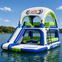 Barge flottante gonflable haut de gamme avec toboggan aquatique, île flottante à 2 niveaux avec auvent pour toutes les utilisations aquatiques
