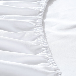 White Non-slip <strong>Protective</strong> Dustproof <strong>Bed</strong> Cover <strong>Mattress</strong> Cover Hotel <strong>Mattress</strong> <strong>Protector</strong> - Product Image 3
