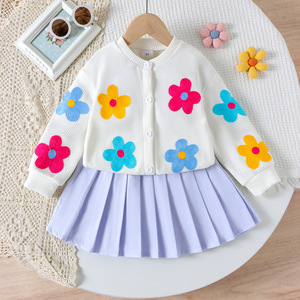 Vente flash Nouveaux modèles Robe pull pour <span class=keywords><strong>petites</strong></span> <span class=keywords><strong>filles</strong></span> Couleur unie Motif floral Ensemble de pull pour enfants Robes pull pour fille - Product Image 6