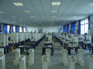 Yüksek hassasiyetli dijital <span class=keywords><strong>Rockwell</strong></span> sertlik test cihazı manuel <span class=keywords><strong>Rockwell</strong></span> - Product Image 2