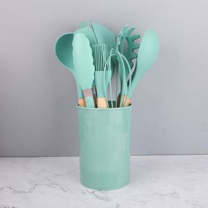 ชุดอุปกรณ์ครัวซิลิโคน 12 ชิ้น พร้อมด้ามจับไม้ - Product Image 1