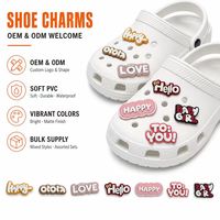 Nouveau design Breloques de chaussures en PVC souple en forme de lettre ou de mot personnalisé pour sabots, Vente en gros