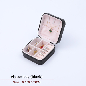 Boîte de rangement de cadeau de bijoux rectangulaire écologique de <span class=keywords><strong>luxe</strong></span> en gros, petit organisateur de voyage portable en <span class=keywords><strong>cuir</strong></span> PU noir avec logo personnalisé - Product Image 2