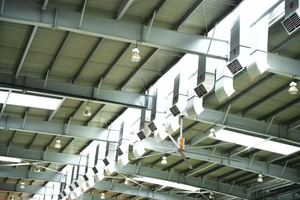 พัดลมเพดานอุตสาหกรรม RTFANS 24 ฟุต HVLS 220V 1.5 กิโลวัตต์ ประหยัดพลังงาน ปริมาณลมสูง ความเร็วต่ำ มีตัวเลือกขนาด 5.5 / 6.1 / 7.3 เมตร แรงดันไฟฟ้า - Product Image 2
