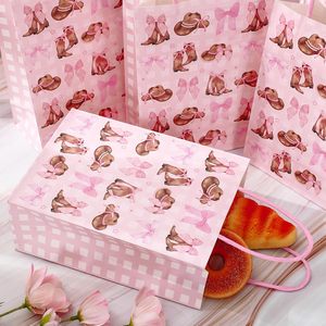 Sacs en papier Western Cowgirl avec nœud rose, sac cadeau en forme de botte et chapeau de cowgirl avec poignée, sac à bonbons et friandises Coquette pour fête d'anniversaire - Product Image 4