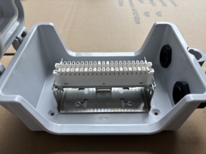 Boîte <span class=keywords><strong>de</strong></span> jonction téléphonique extérieure étanche à 30 paires avec connecteur modulaire Snap-in pour le câblage réseau - Product Image 4