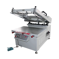 Machine d'impression UV avancée avec table à vide et bras inclinable pour applications d'emballage