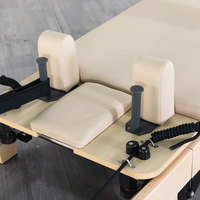 Manuel d'instructions détaillé pour le Reformer de Pilates pliable en bois d'érable, idéal pour les cours de Pilates.