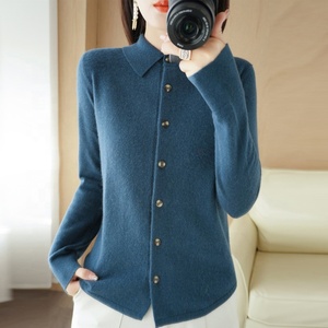 Femmes <span class=keywords><strong>laine</strong></span> <span class=keywords><strong>tricot</strong></span> Cardigan <span class=keywords><strong>veste</strong></span> col polo ample pull extérieur couleur unie bouton <span class=keywords><strong>tricot</strong></span> chemise pull français 2023 nouveau printemps - Product Image 3