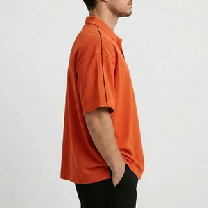 Polo de manga corta naranja para hombre, marca privada, color sólido, tejido piqué, transpirable, corte regular informal. - Product Image 5