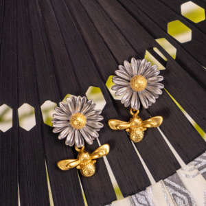 Boucles d'oreilles pendantes classiques en alliage de cuivre plaqué argent, motif fleur dorée, style religieux, tendance, pour femmes, vente en gros, offre spéciale - Product Image 1