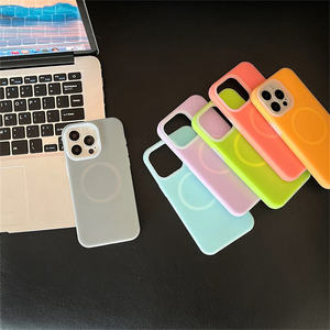 Coques de téléphone en silicone liquide Lichicase, effet peau, vente en gros, pour Honor Magic8 <span class=keywords><strong>Magic</strong></span> 8 Pro, compatible avec la charge sans fil - Product Image 1