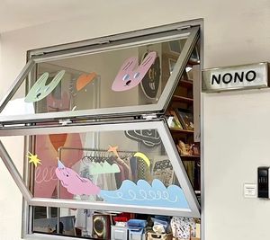 Fenêtre pliante à double rabat moderne <span class=keywords><strong>de</strong></span> haute qualité en alliage d'aluminium verre trempé sécurité calandre pliante pliage vertical - Product Image 1