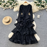 Robe décontractée élégante WIWT pour femme, blanche, en dentelle, à manches longues, coupe trapèze, à volants superposés, avec découpes à la taille, idéale pour les fêtes et le quotidien