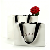 Sacs shopping en papier kraft recyclé avec logo personnalisé, papier artistique, avec poignées en ruban pour l'emballage de cadeaux avec votre propre design